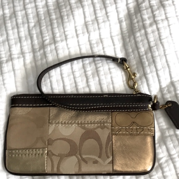 Coach wristlet - Picture 2 of 2